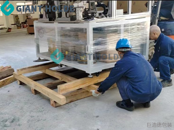 設備配件打包現(xiàn)場